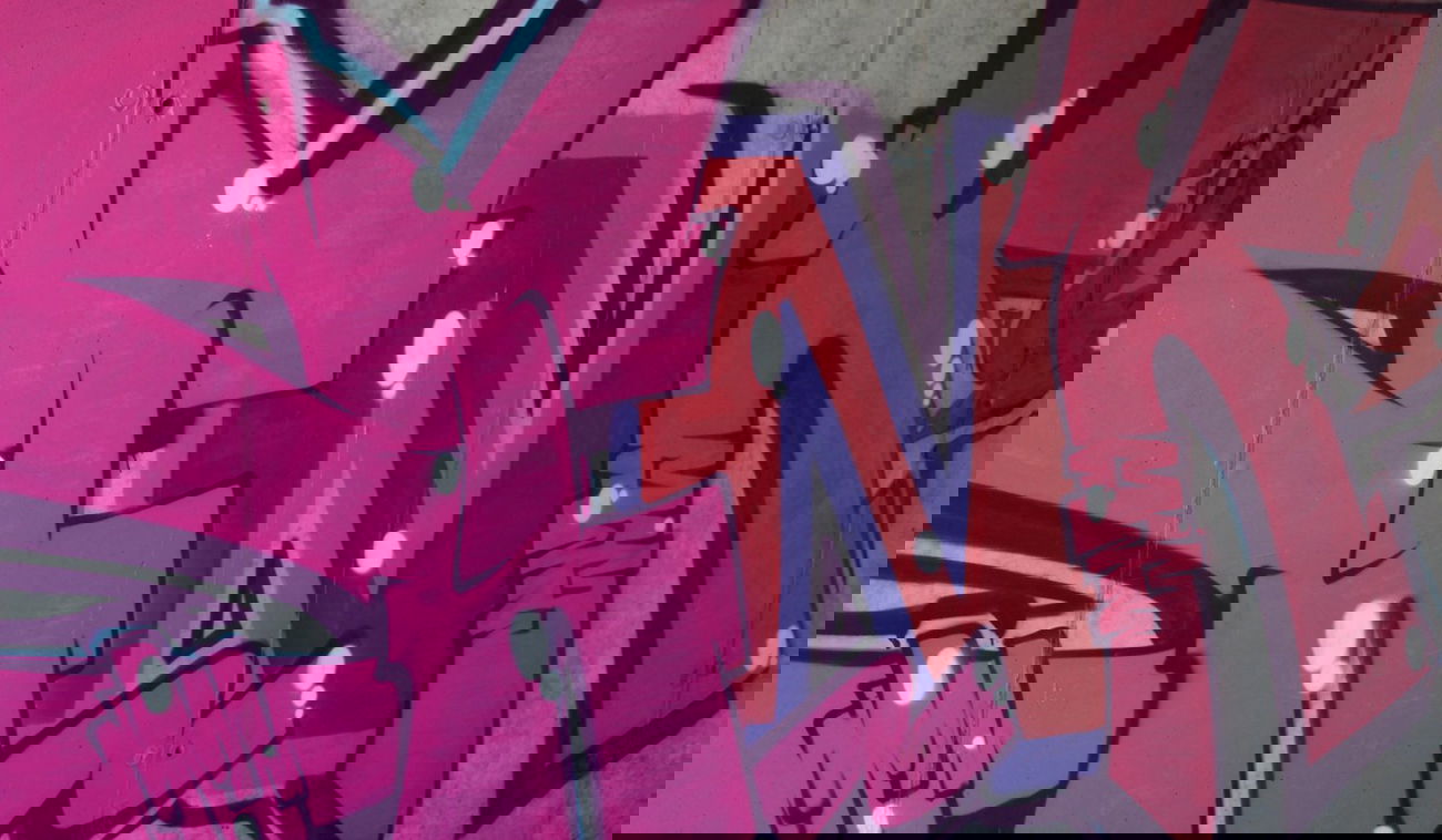 Graffiti Wall - Photo by akno (2013)