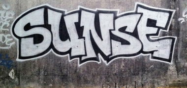 Graffiti Bombing in Geneva - Photo by akrosid - Sunse, sunz, pmk (2012)