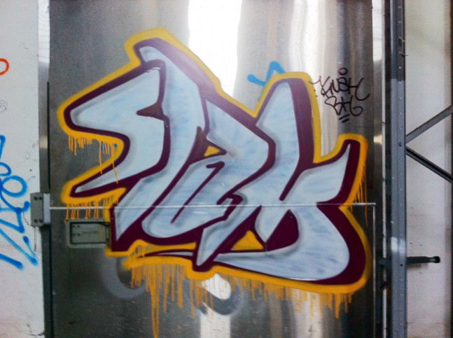 Graffiti Wall in Geneva - Photo by akrosid - Slamer, slam, Kush (2012)