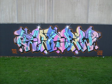 Graffiti Wall in Dortmund - Photo by alcapone - screw