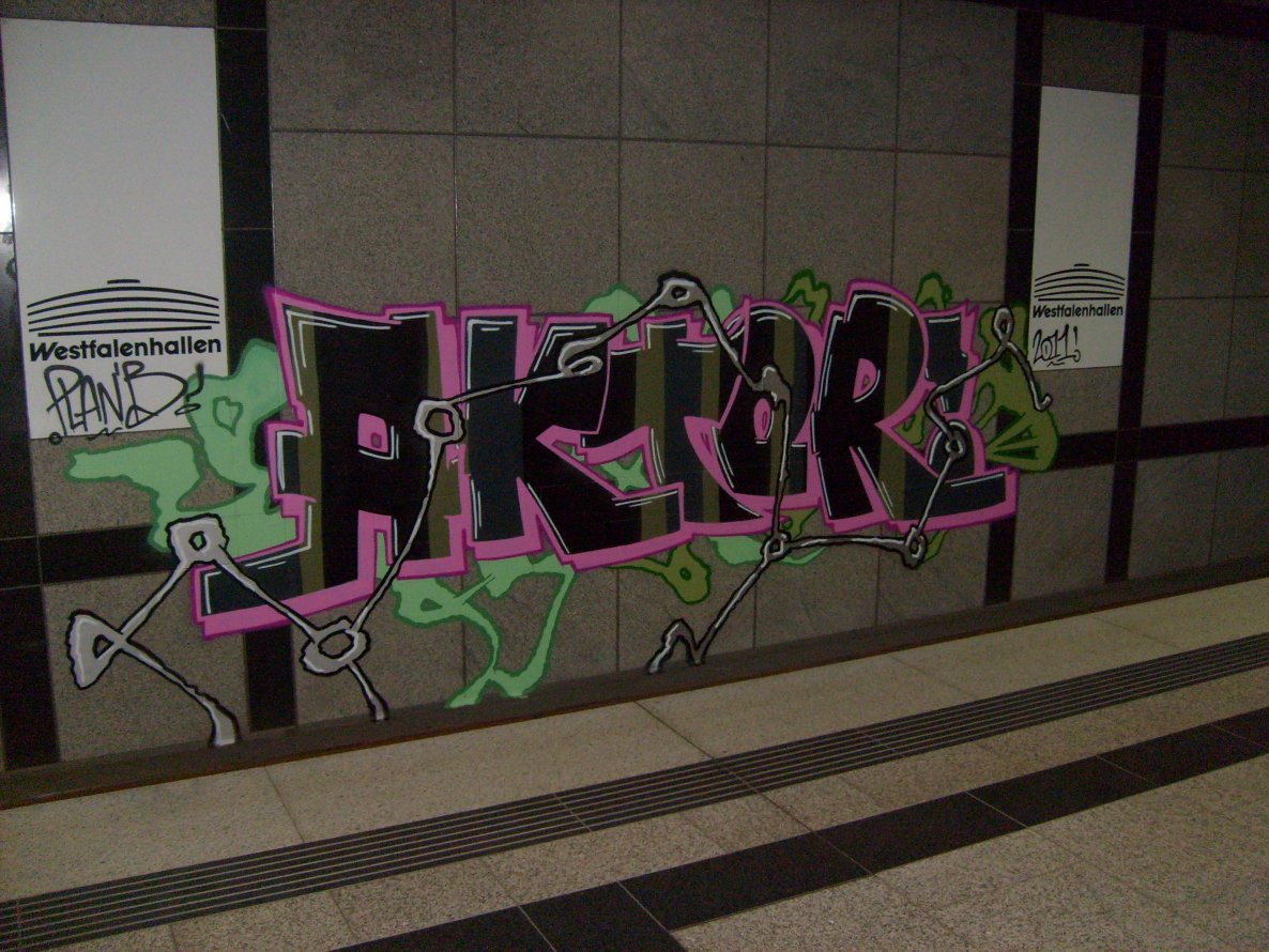 Graffiti Bombing in Dortmund - Photo by alcapone - aktor