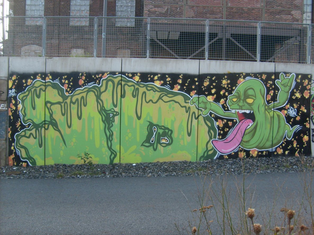 Graffiti Wall in Dortmund - Photo by alcapone - id