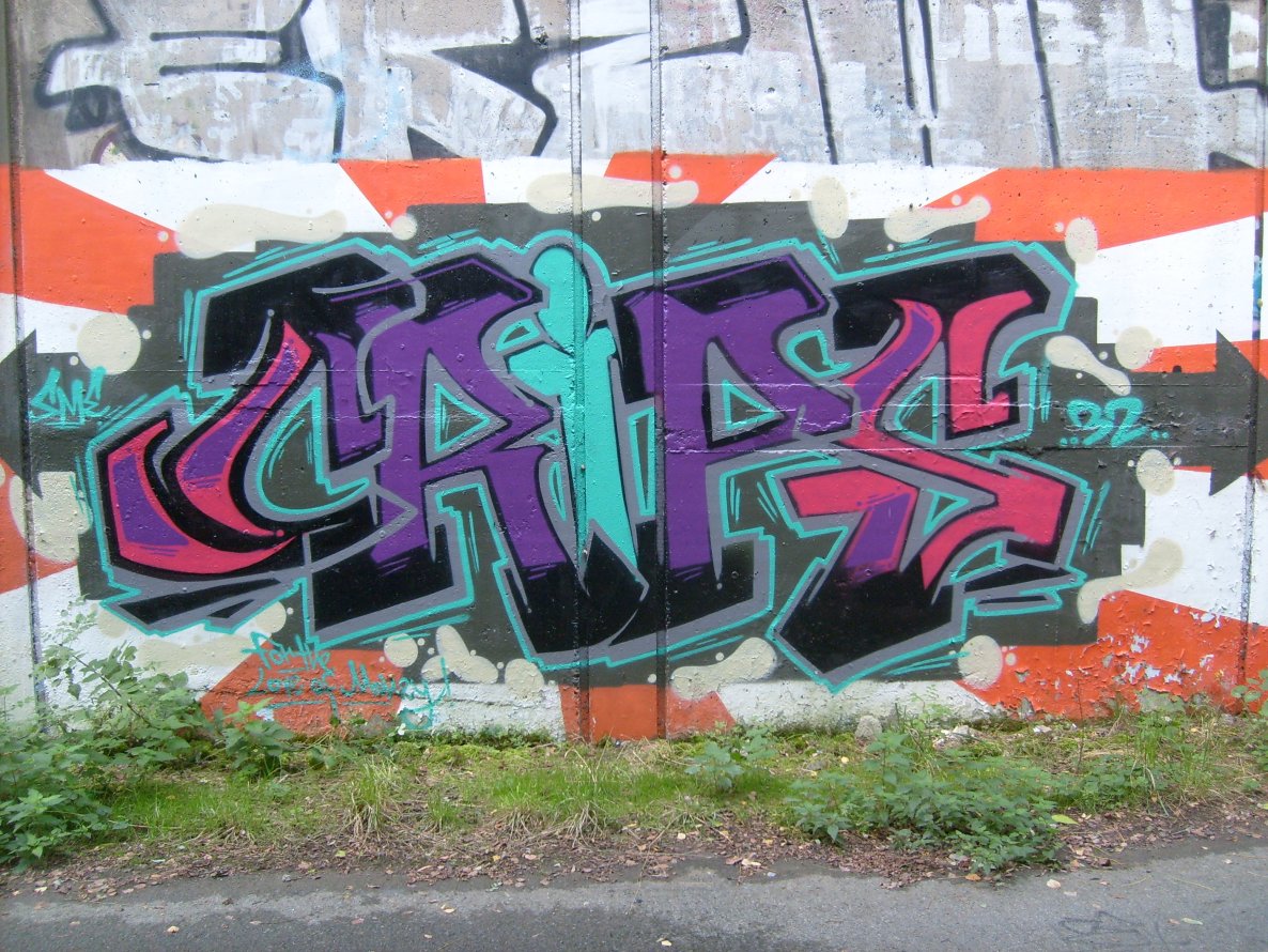 Graffiti Wall in Dortmund - Photo by alcapone - crips, sme