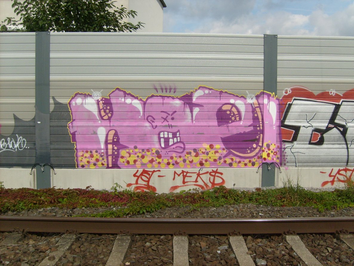 Graffiti Bombing in Dortmund - Photo by alcapone - hoe