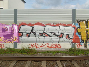 Graffiti Bombing in Dortmund - Photo by alcapone - list