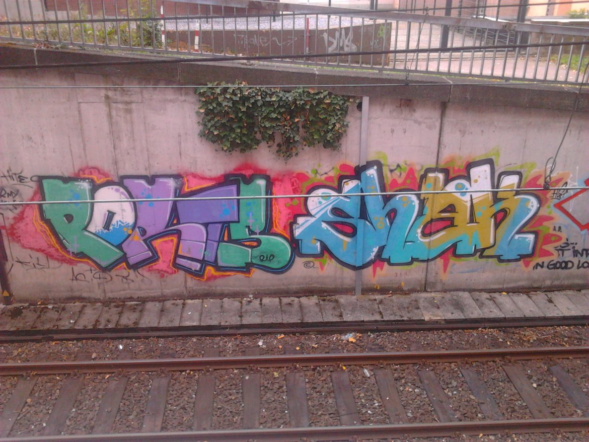 Graffiti Bombing in Dortmund - Photo by alcapone - ports, shak