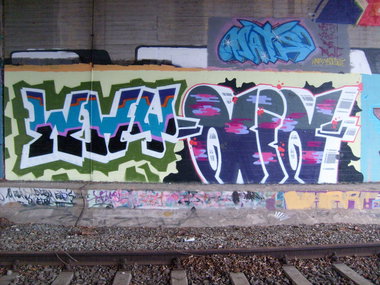 Graffiti Wall in Dortmund - Photo by alcapone - why, min