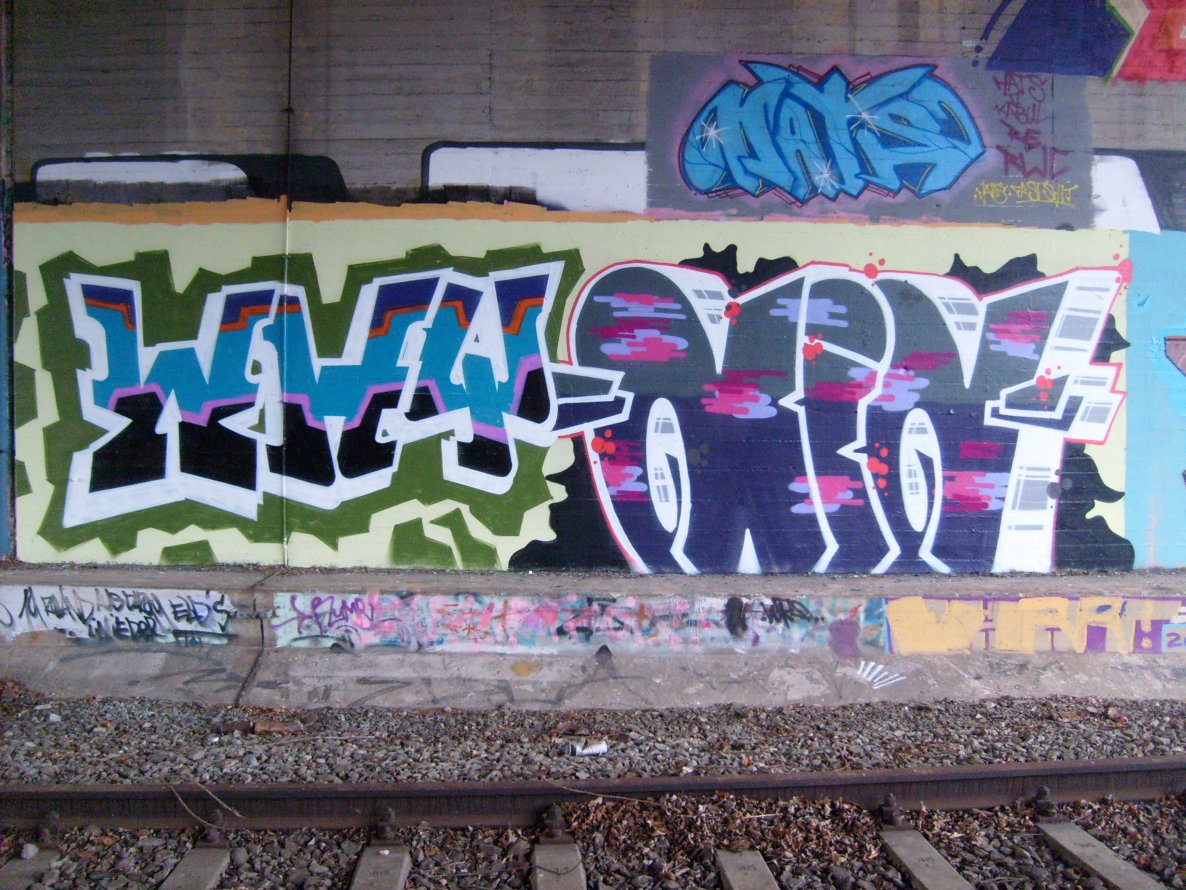 Graffiti Wall in Dortmund - Photo by alcapone - why, min