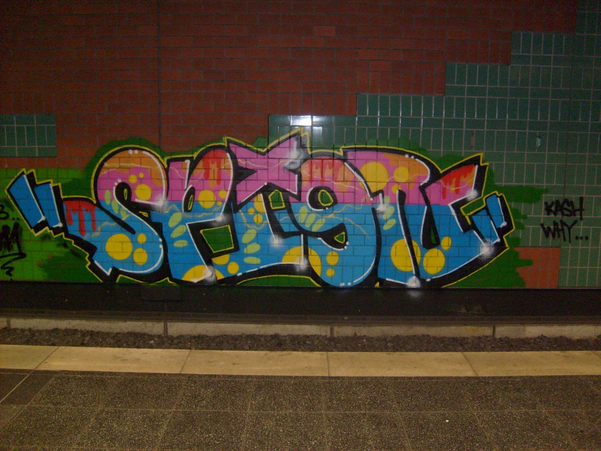 Graffiti Wall in Dortmund - Photo by alcapone - spion