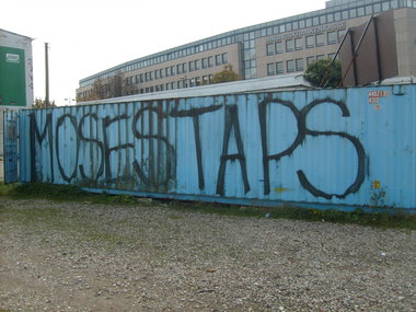 Graffiti Wall in Dortmund - Photo by alcapone - moses, taps