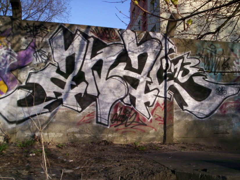 Graffiti Bombing in Szczecin - Photo by alcer