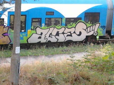 Graffiti Train - Photo by alcer