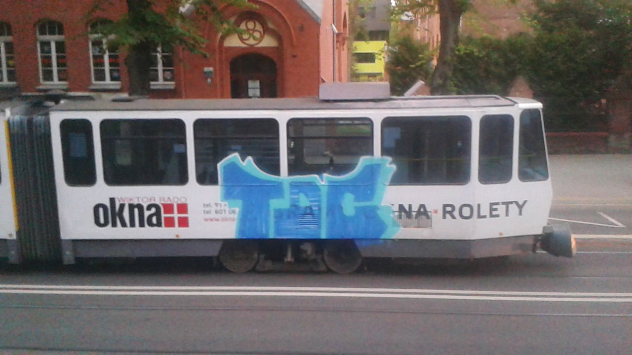 Graffiti Wall - Photo by alcer