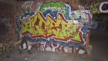 Graffiti Wall - Photo by alcer