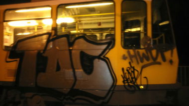 Graffiti Train - Photo by alcer