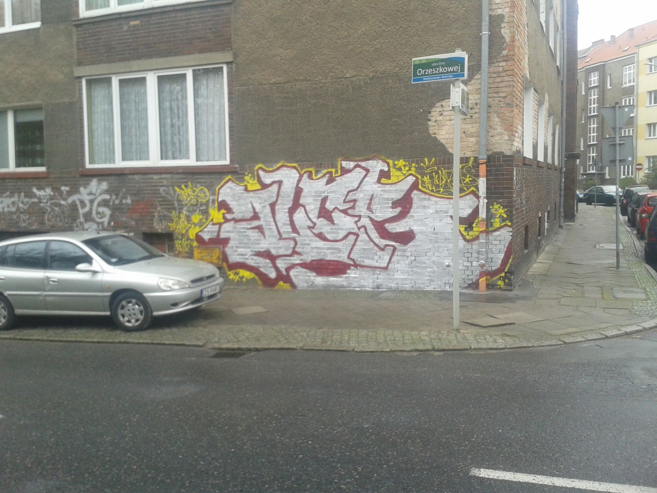 Graffiti Wall - Photo by alcer