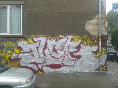 Graffiti Wall - Photo by alcer