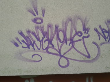 Graffiti Wall - Photo by alcer