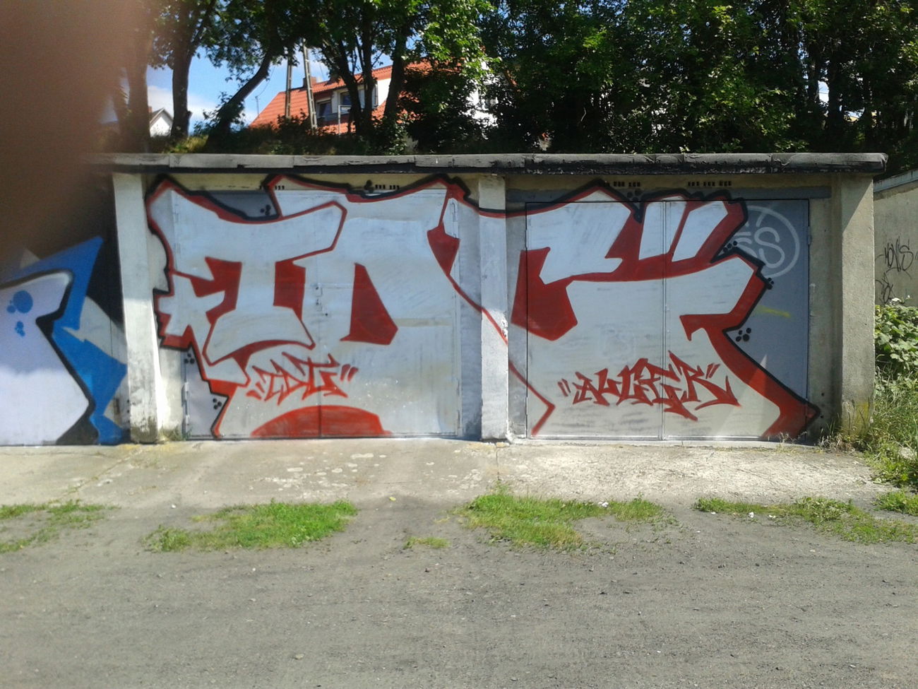 Graffiti Wall - Photo by alcer