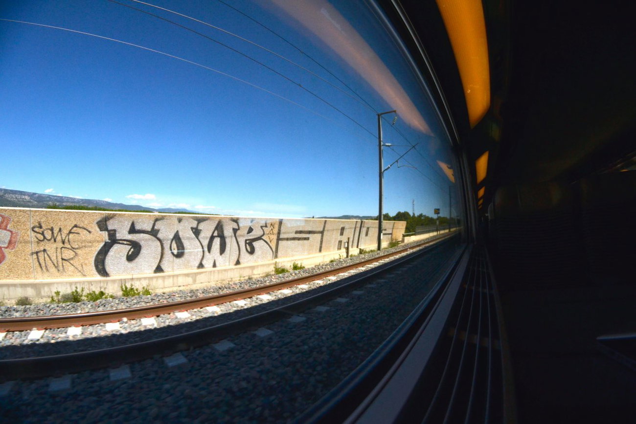 Graffiti Wall - Photo by aldobe