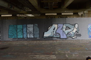 Graffiti Wall in Wien - Photo by aldy - aldi, Skirl, vienna (1998)