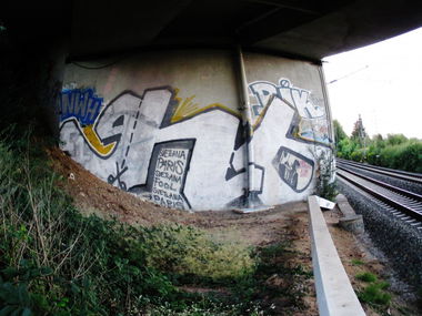 Graffiti Bombing in Frankfurt - Photo by alligator8 - ghb, nwh