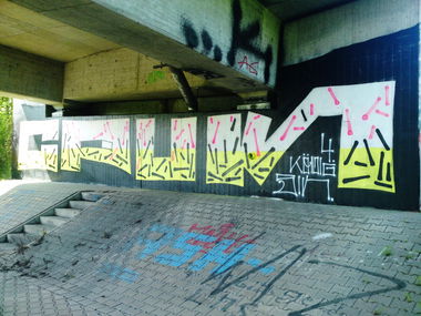 Graffiti Wall in Frankfurt - Photo by alligator8 - cpuk