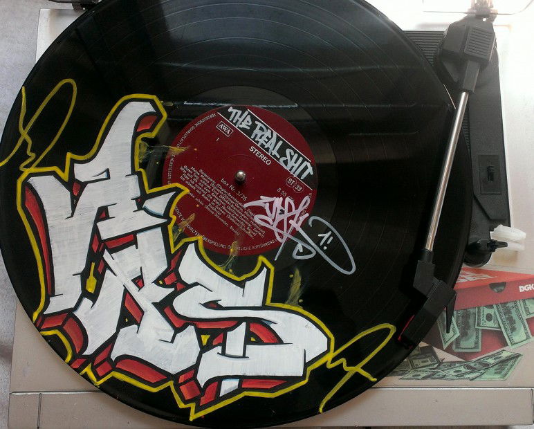 Graffiti Artwork - Photo by alligatorhater - trs, vinyl, wesk (2013)