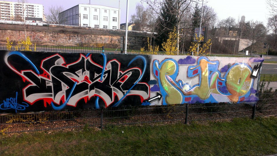 Graffiti Wall - Photo by alligatorhater - wesk, retro