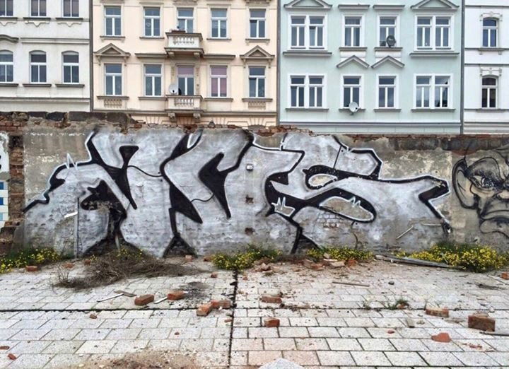 Graffiti Bombing - Photo by alteshaus - nvs, zwickau (2014)