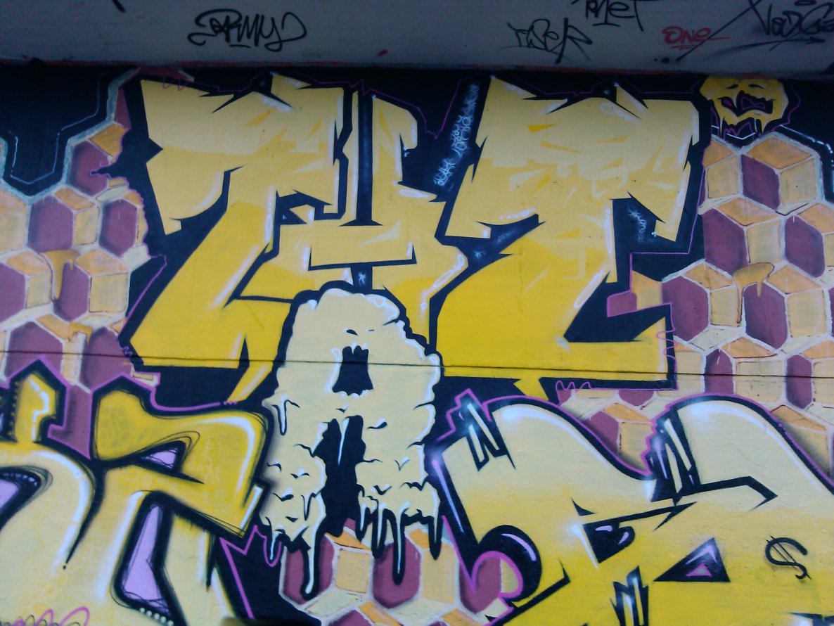 Graffiti Wall - Photo by amiq - thai, amig, amiq