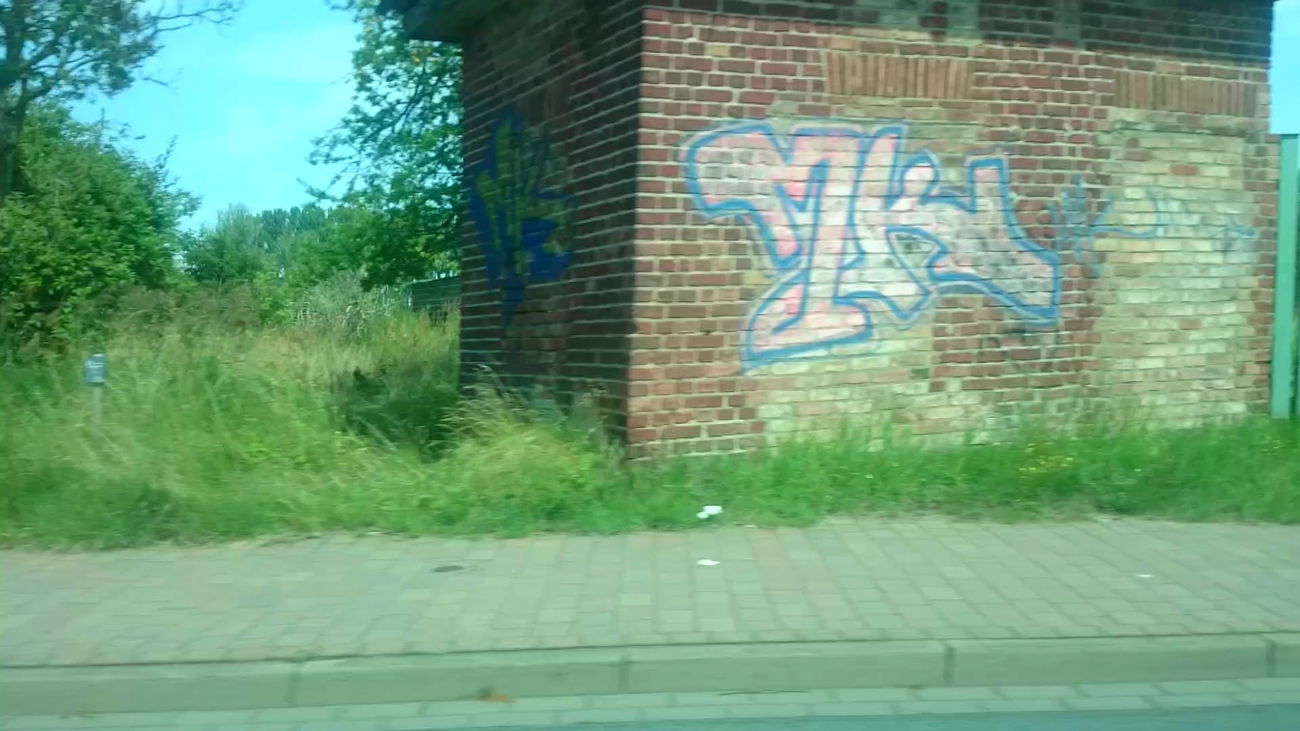 Graffiti Bombing - Photo by andYou