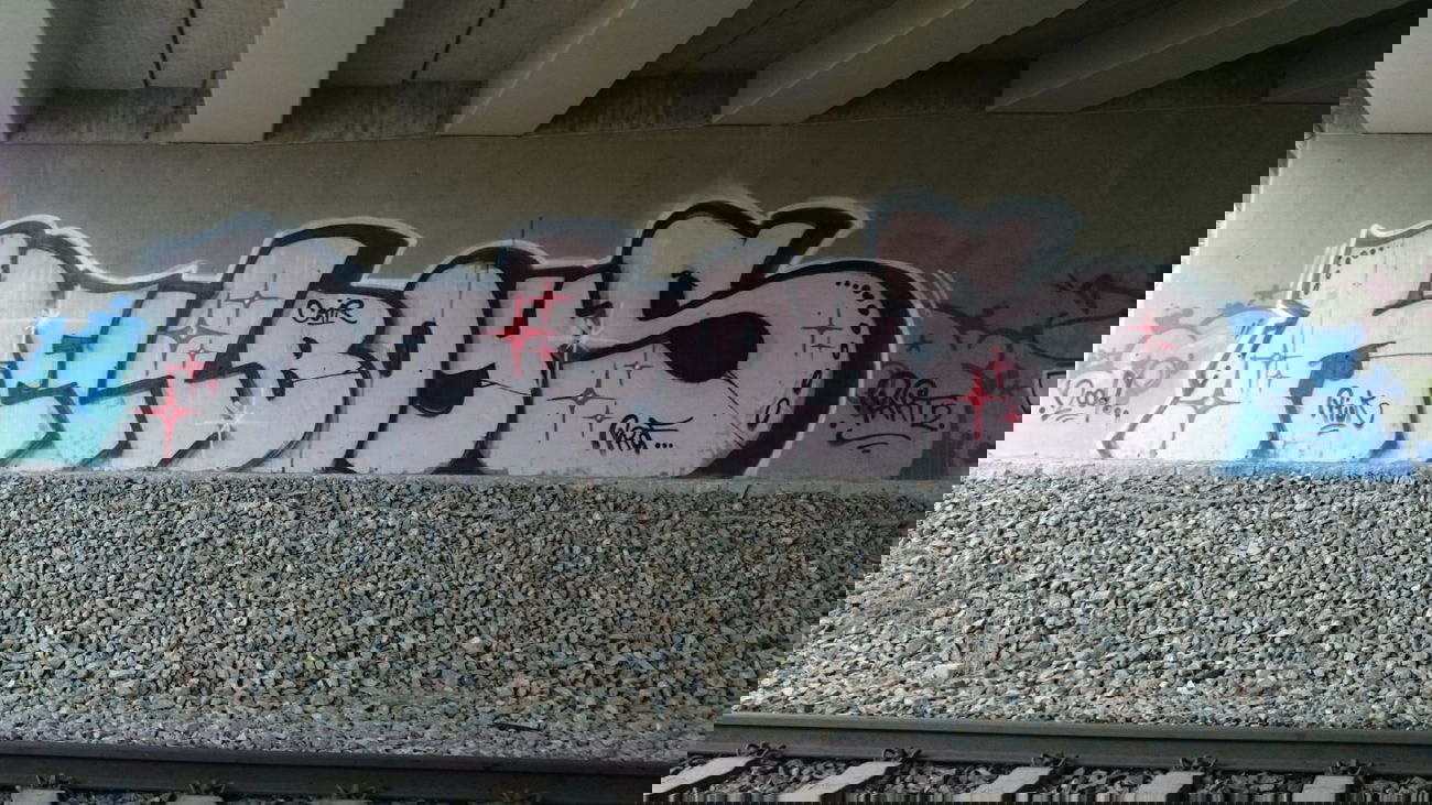 Graffiti Bombing - Photo by andYou