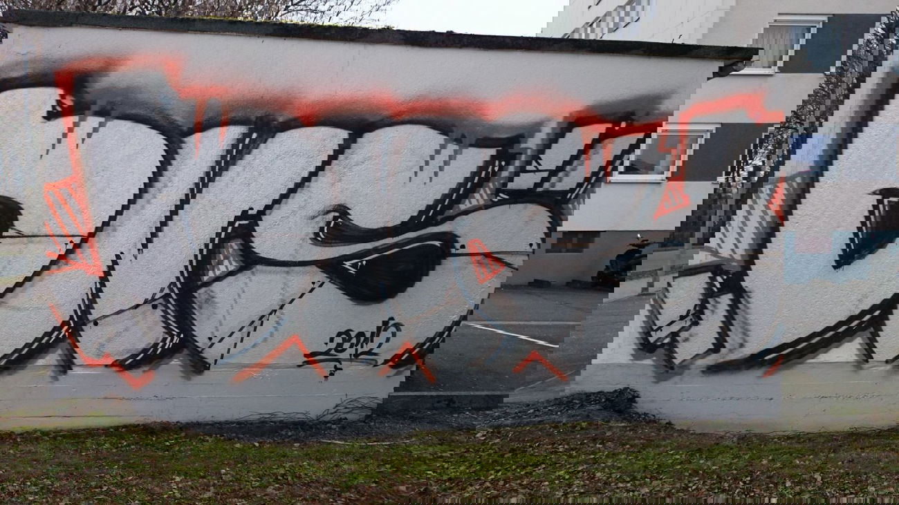 Graffiti Bombing - Photo by andYou