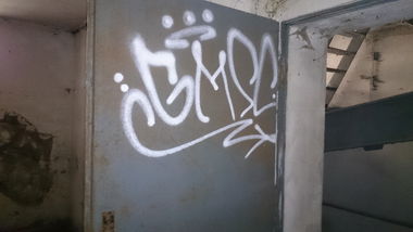 Graffiti Street Art - Photo by andYou