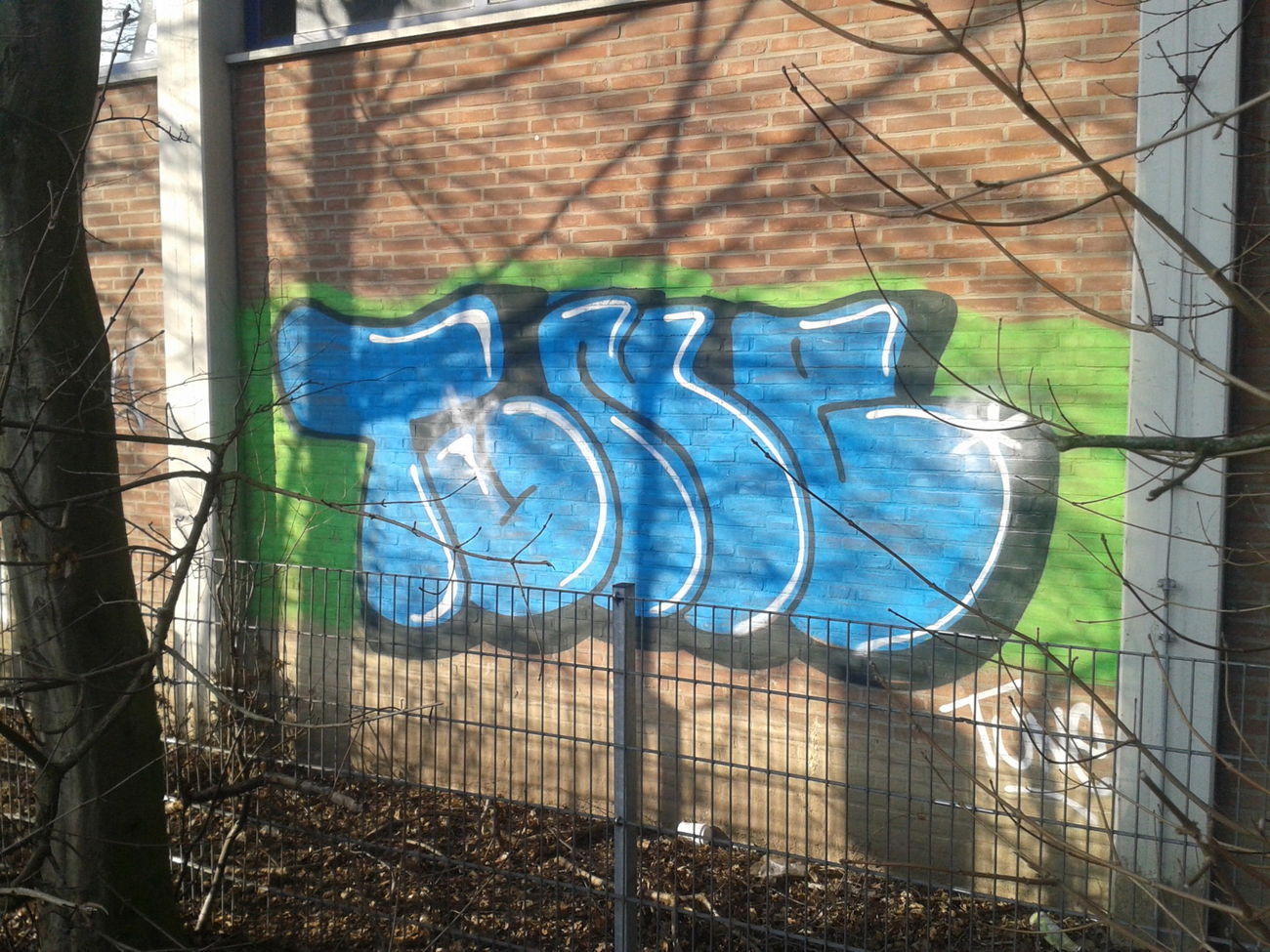 Graffiti Photo by andrenalin - Tune