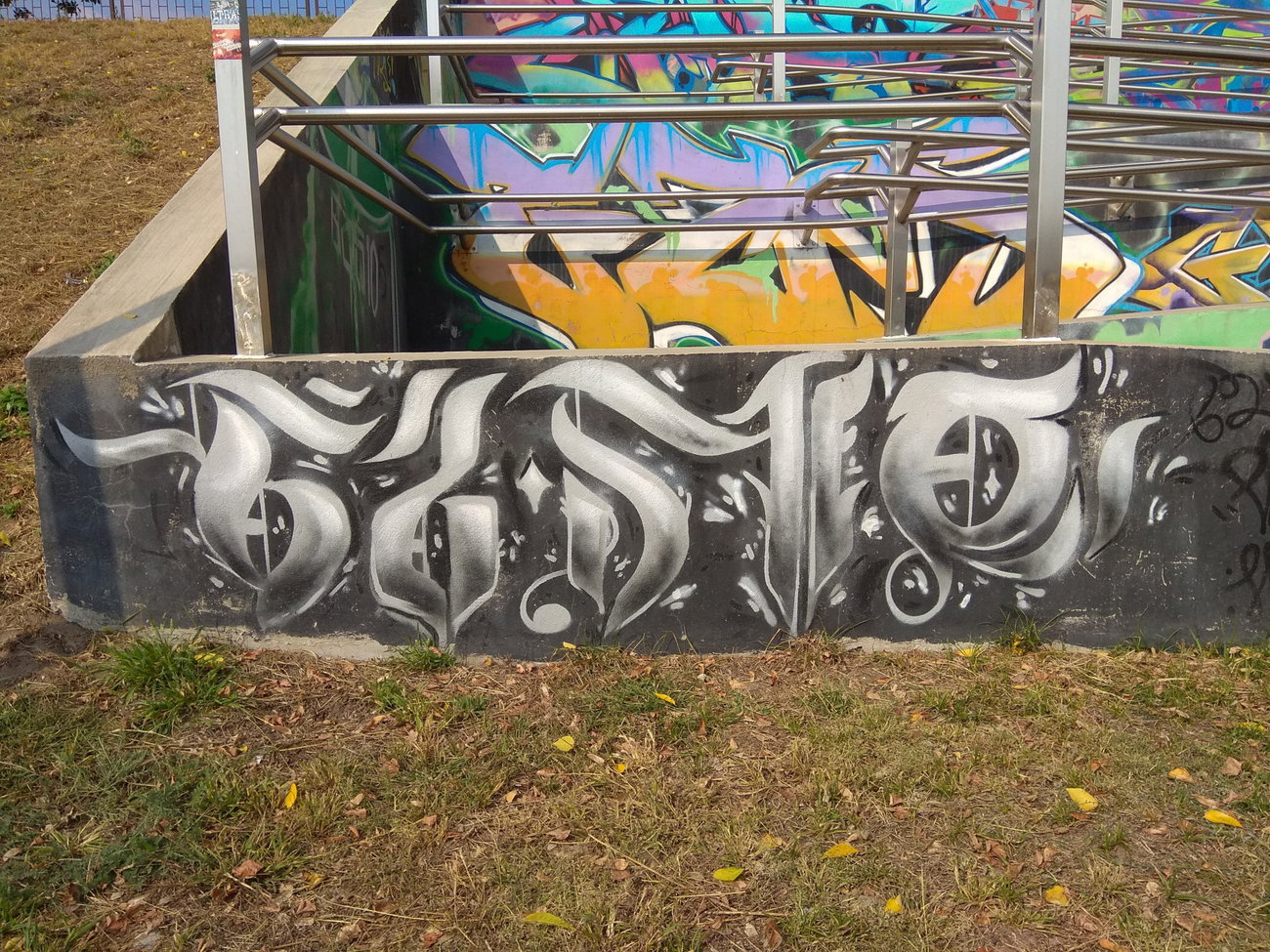 Graffiti Wall in Polska - Photo by anlis