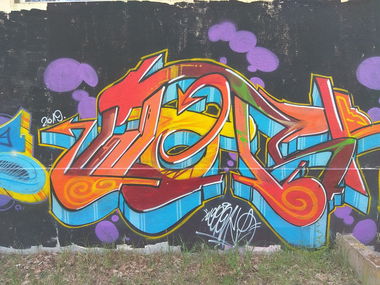 Graffiti Wall in Polska - Photo by anlis