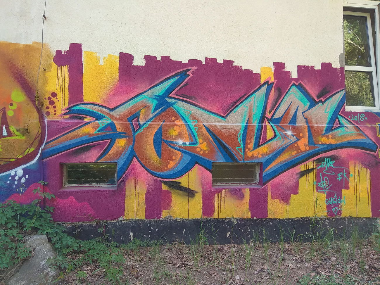 Graffiti Wall in Polska - Photo by anlis