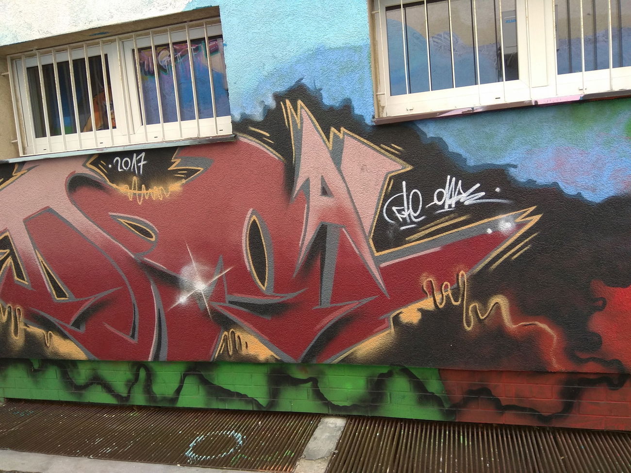 Graffiti Wall - Photo by anlis