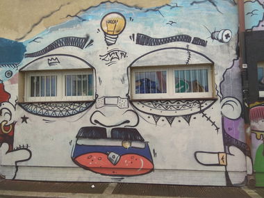 Graffiti Wall - Photo by anlis