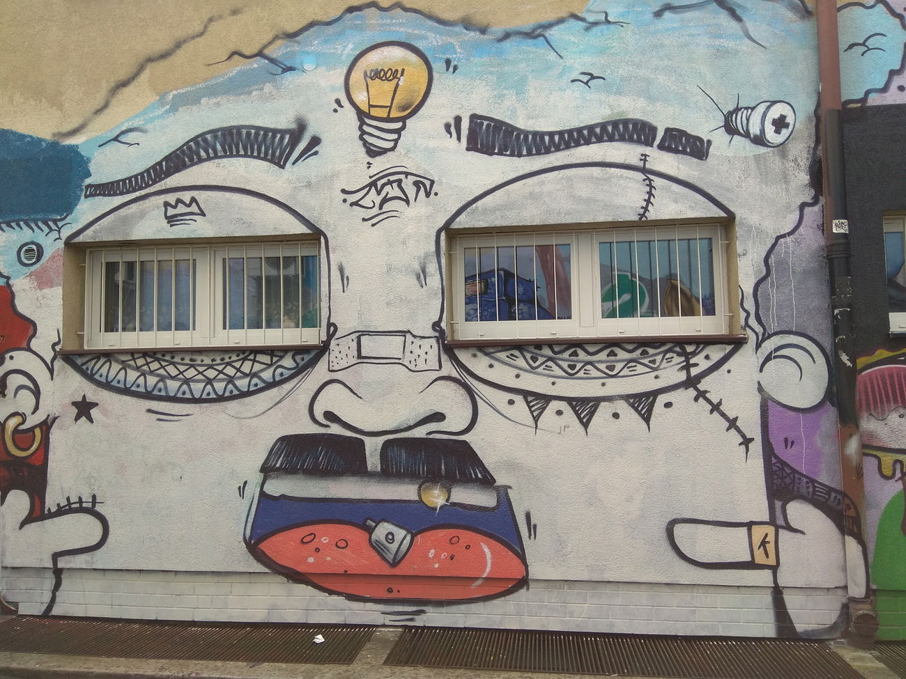 Graffiti Wall - Photo by anlis