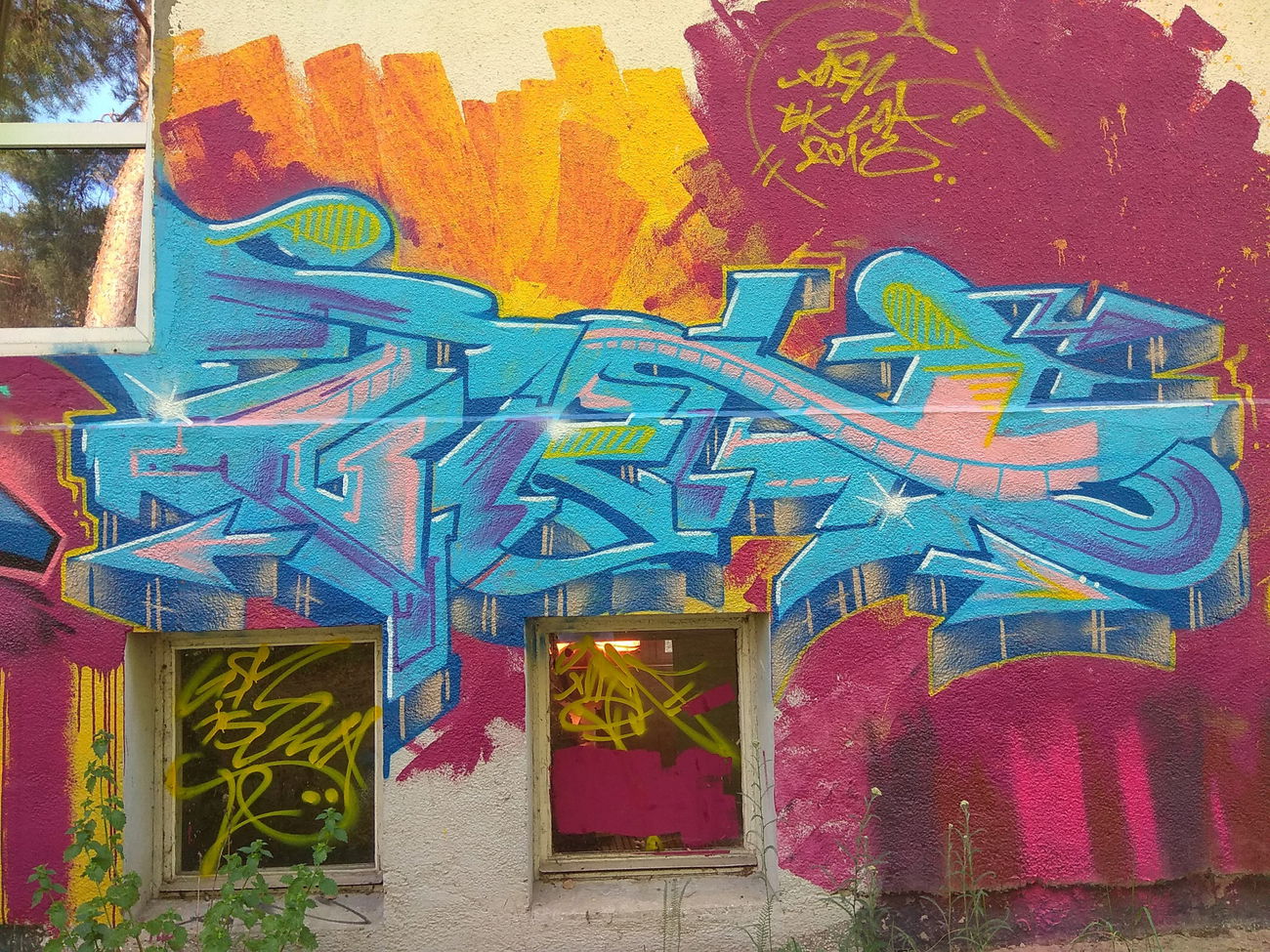 Graffiti Wall in Polska - Photo by anlis