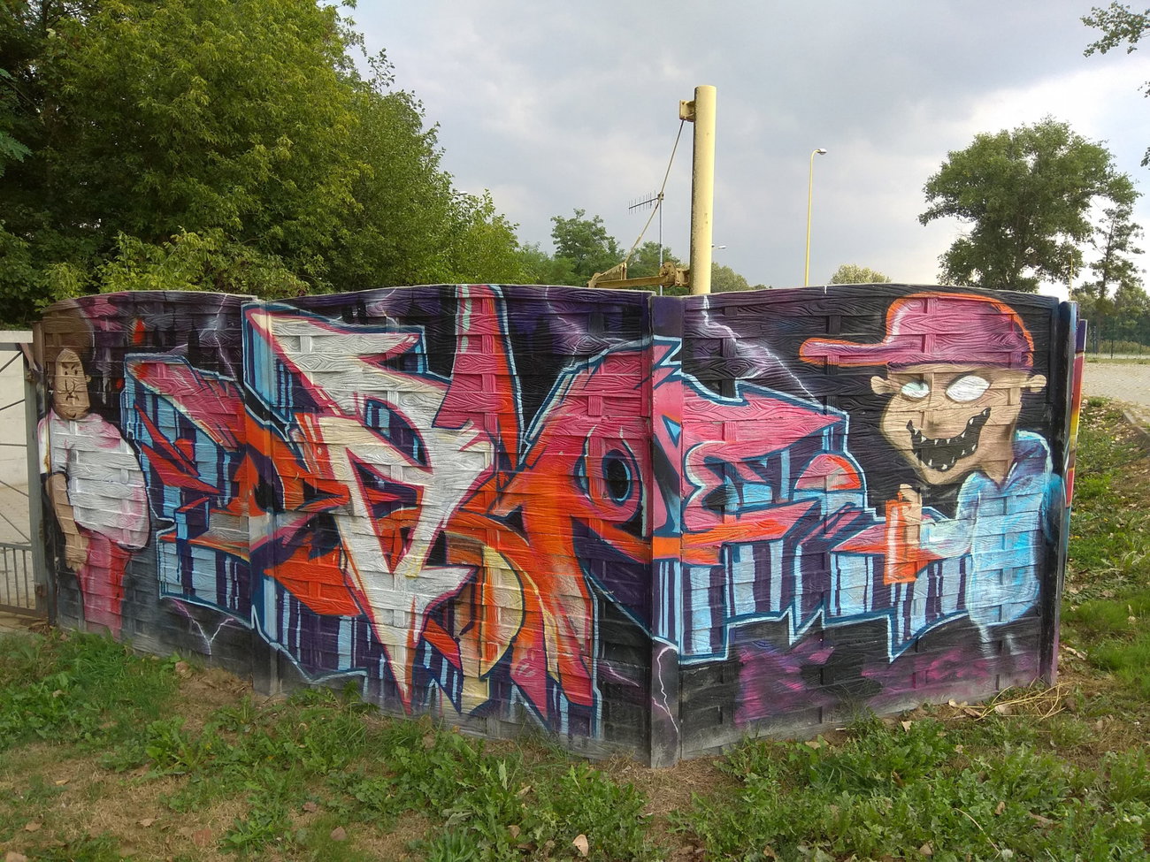 Graffiti Wall in Polska - Photo by anlis