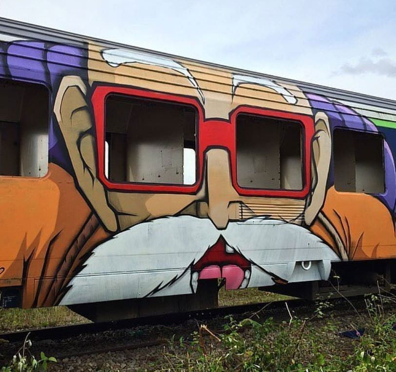 Graffiti Train - Photo by anlis