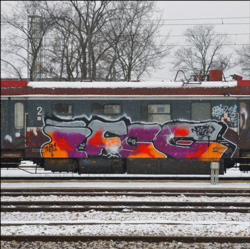 Graffiti Train - Photo by anonimowy - IFCC