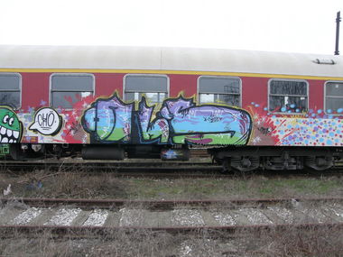 Graffiti Train - Photo by another_victim - nls (2011)