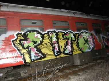 Graffiti Train in Varna - Photo by another_victim - peto1 (2011)
