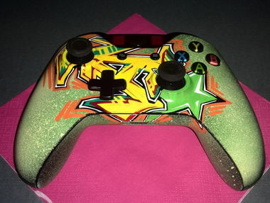 Graffiti Artwork - Photo by anteiichi (2015)