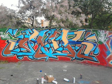 Graffiti Wall - Photo by arit90